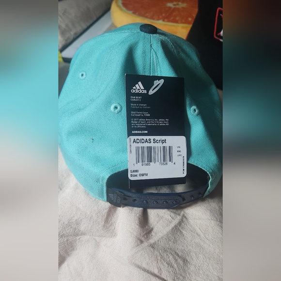 adidas "script" snapback hat NEW WITH TAGS - Picture 2 of 3